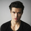 Charles Melton - Foto 4