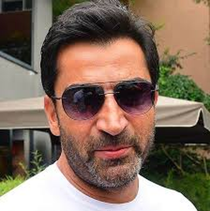 Kenan Imirzalioglu - Foto 1