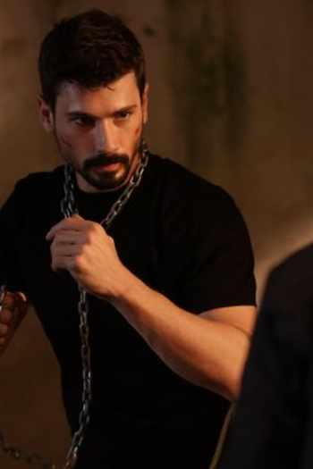 Poster de Episódio 34. Bölüm (SEZON FİNALİ) (2024)