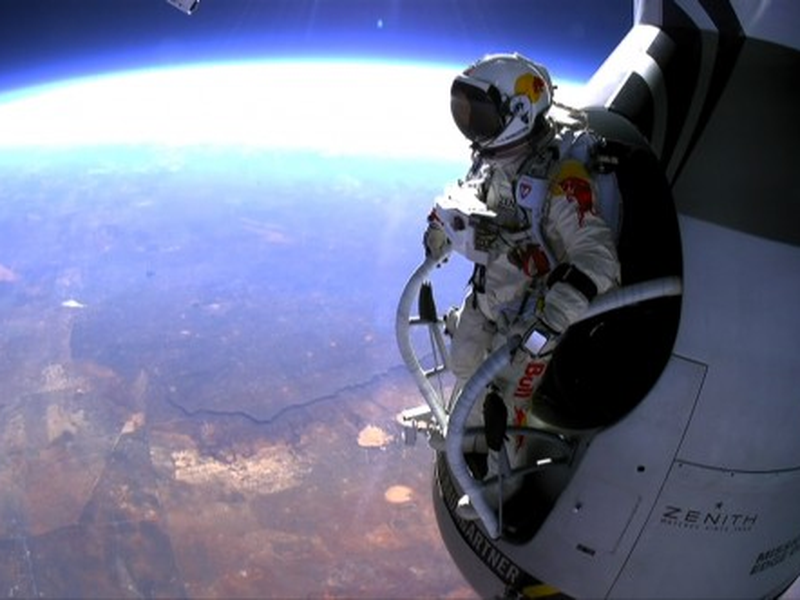 Foto 1 de Space Dive