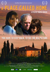 Um Lugar Chamado Casa (To dentro kai i kounia)