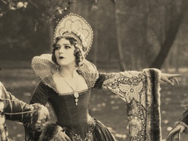 Foto 1 de Entre Duas Rainhas