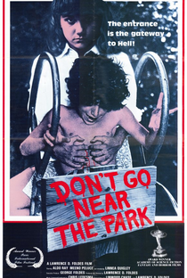 Don't Go Near the Park - Poster / Capa / Cartaz - Oficial 2