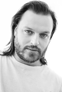 Murray Curtis - Poster 1