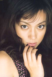 Hinako Saeki - Poster 1