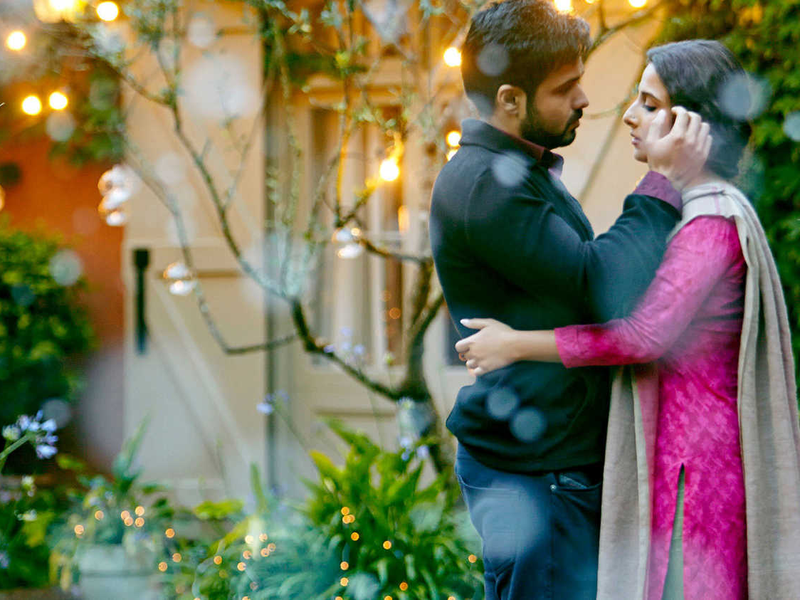 Foto 2 de Hamari Adhuri Kahani