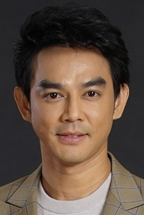 Patiparn Pataweekarn - Poster 1