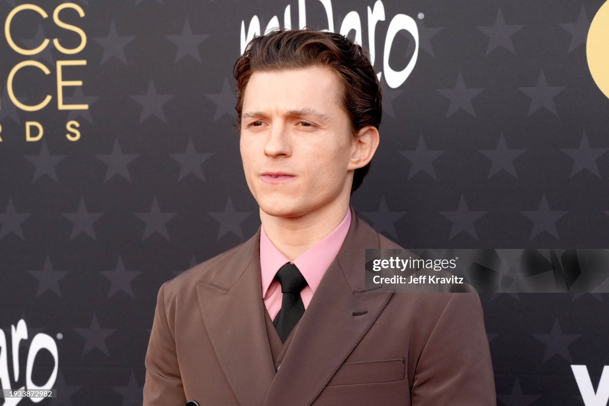 Tom Holland (X) - Foto 11