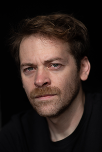 Emil Mandanac - Poster / Capa / Cartaz - Oficial 1