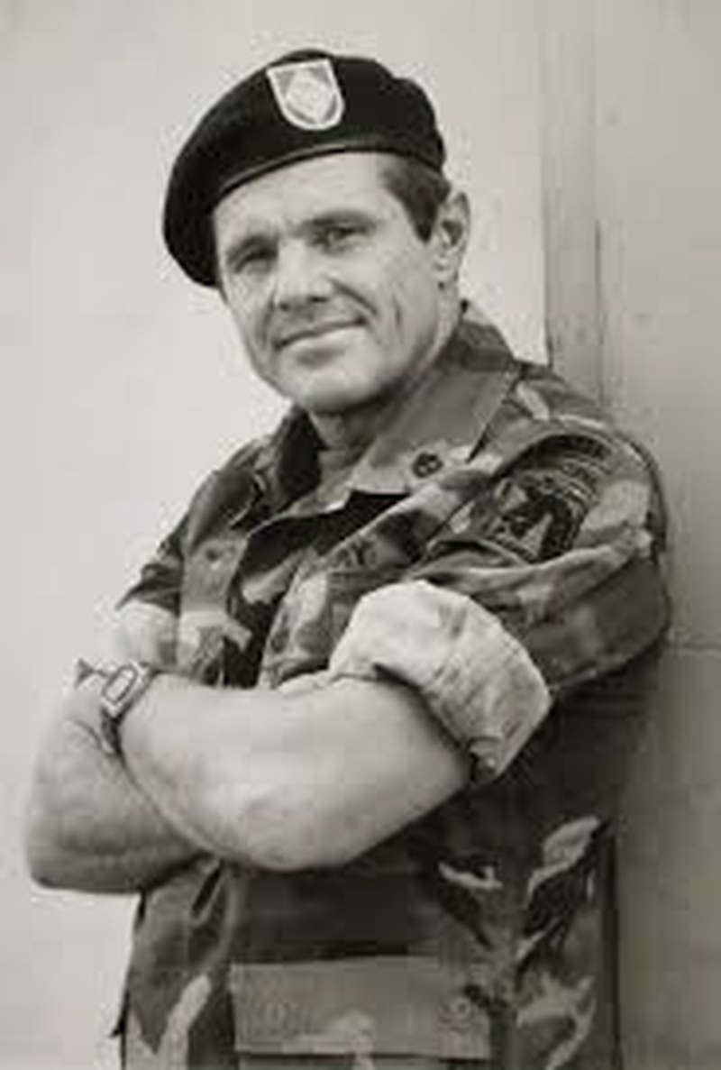 Cliff Potts - Foto 1