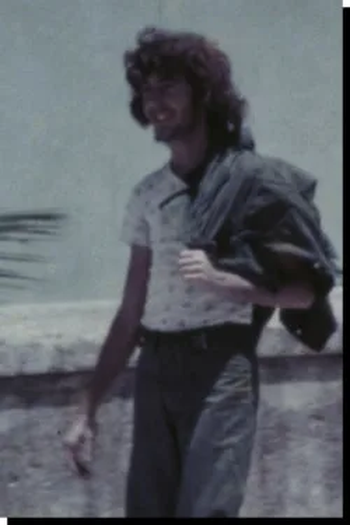 Poster de Curta P. S. Um Beijo (1976)