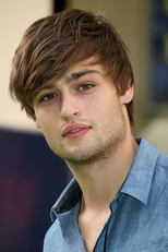 Douglas Booth