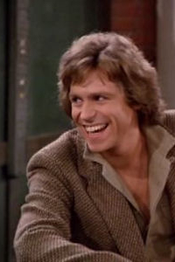 Poster de Episódio Bobby Doesn't Live Here Anymore (1982)