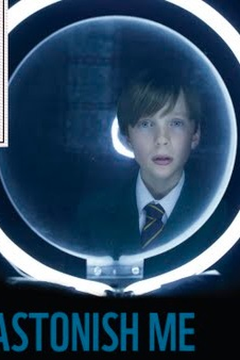  de Curta Astonish Me (2011)