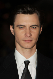 Harry Lloyd (I) - Poster 1