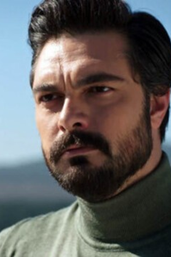 Poster de Episódio 135. Bölüm (2021)