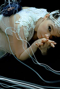 Björk: Unravel - Poster / Capa / Cartaz - Oficial 1