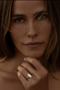 Isabel Lucas - Poster / Capa / Cartaz - Oficial 1