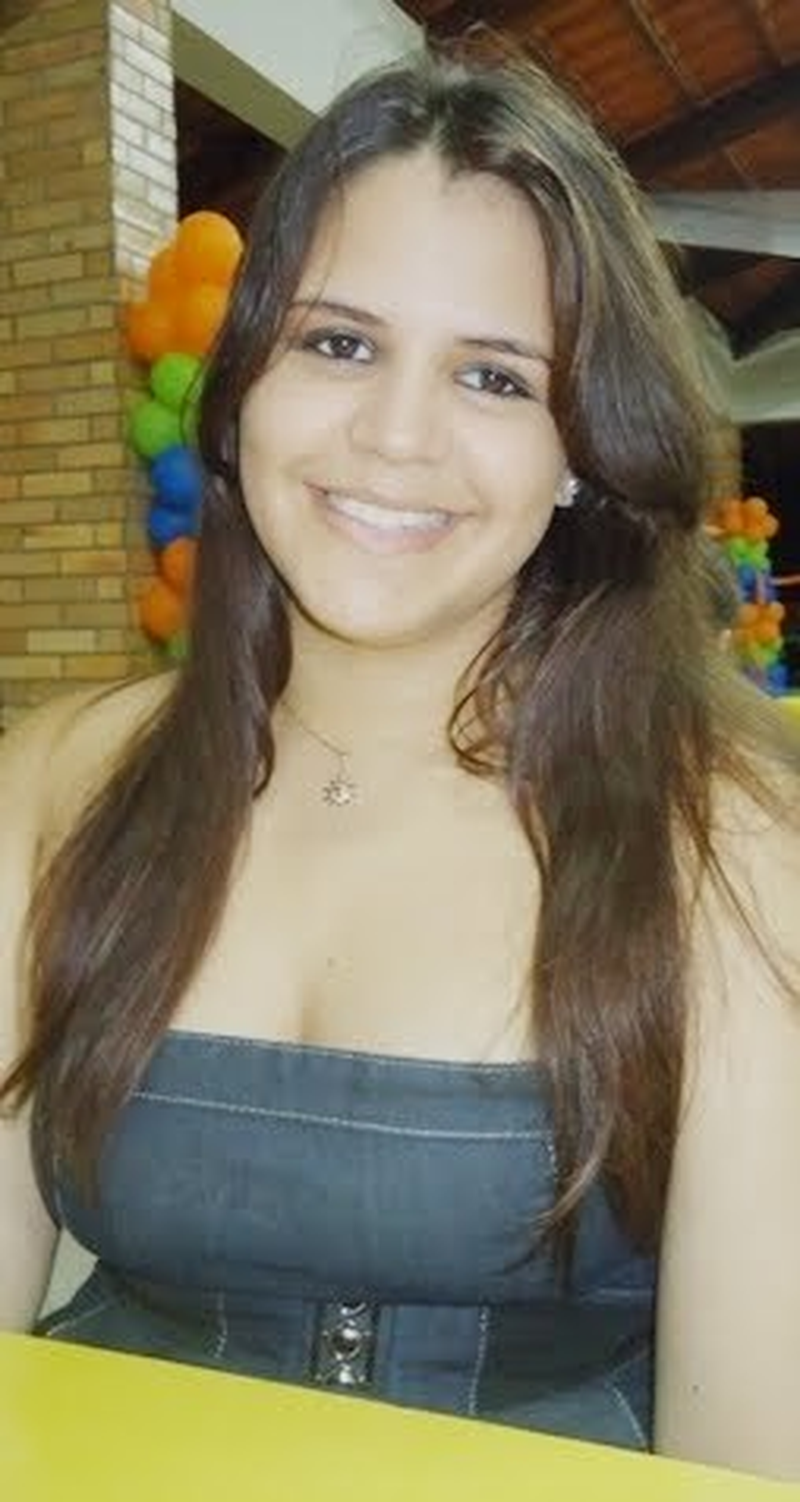 Andréia Oliveira - Foto 3