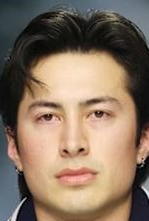 Hudson Williams - Poster / Capa / Cartaz - Oficial 1