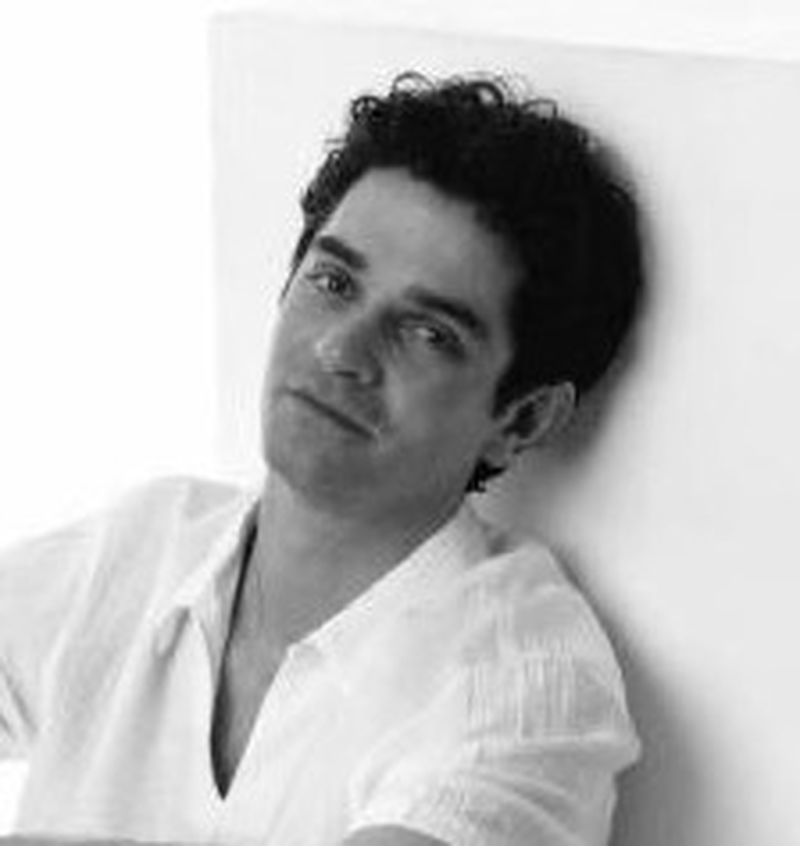 James Frain - Foto 1