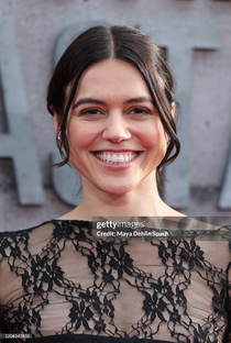 Nina Kiri - Poster 1