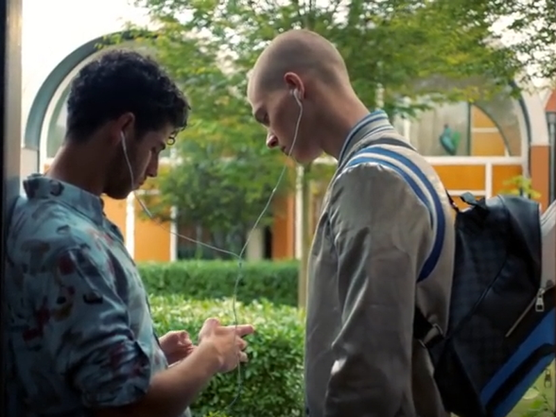 Foto 8 de Apenas Amigos