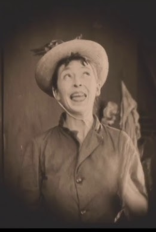 Poster 1 de Curta The Detectress (1919)