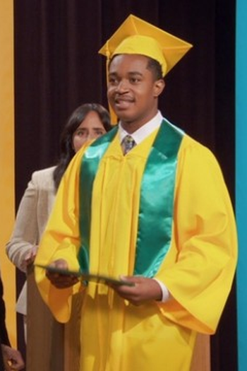 Poster de Episódio Gown to the Wire (2023)