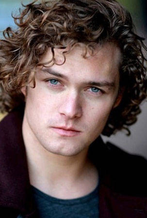 Finn Jones - Poster 5