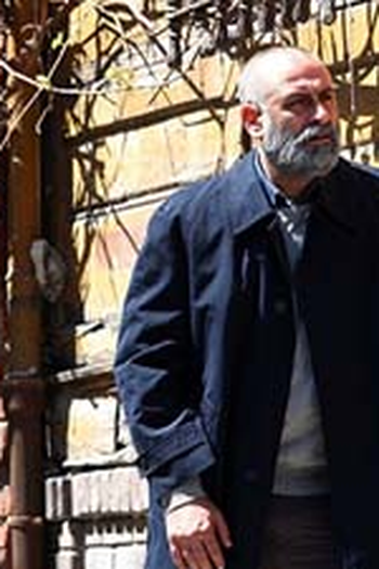 Poster de Episódio 10. Bölüm (2013)