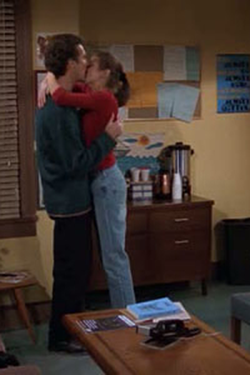 Poster de Episódio Norm Dates a Client (1999)
