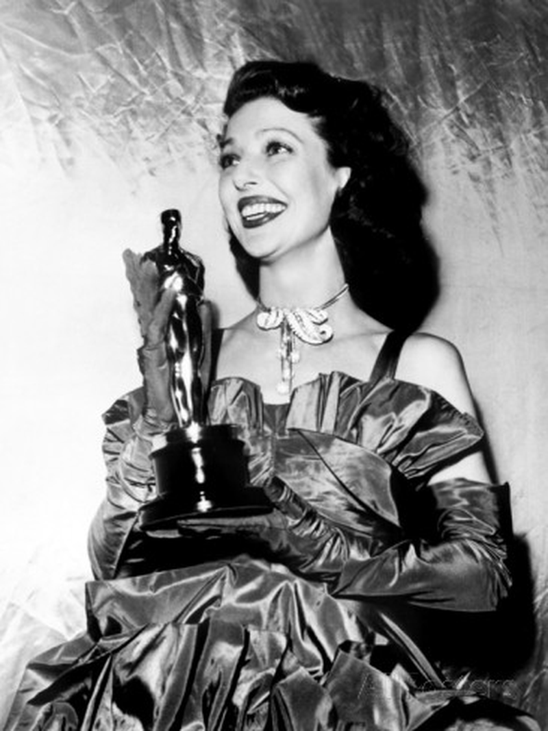 Loretta Young - Foto 10