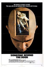 Alguém Atrás da Porta (Quelqu'un Derrière la Porte)