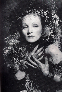 Marlene Dietrich - Poster / Capa / Cartaz - Oficial 4