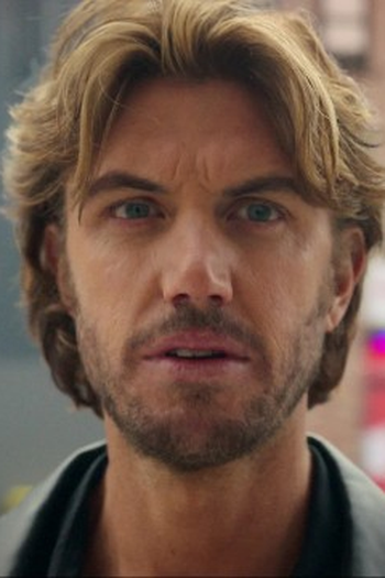 Poster de Episódio Small Town Saturday Night (2021)