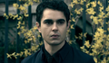 Max Minghella negocia papel em filme de terror “Clayface” do DC Studios