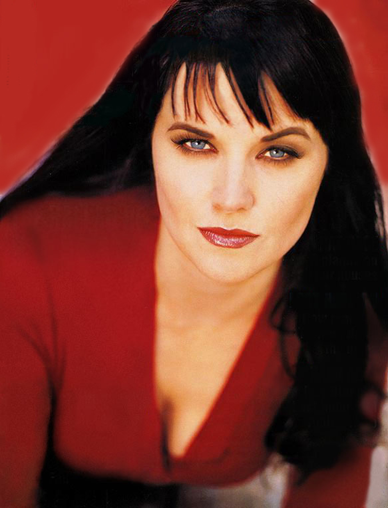 Lucy Lawless - Foto 12