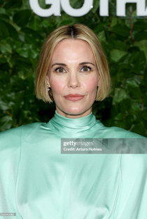 Leslie Bibb - Poster 1