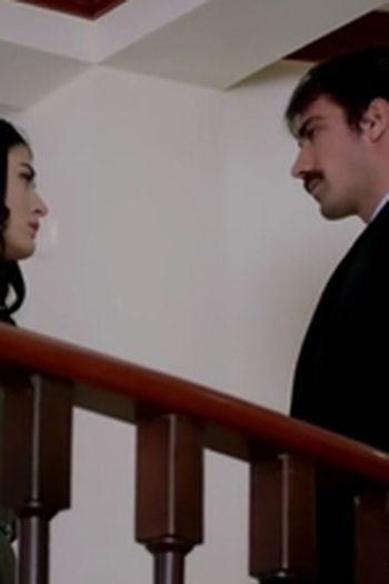 Poster de Episódio 15. Bölüm (2012)
