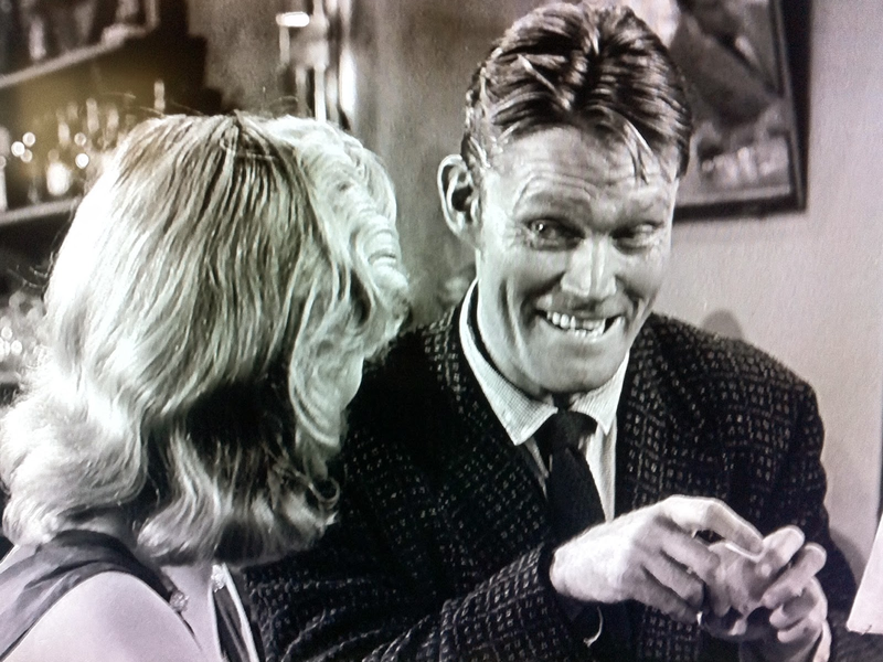 Foto 1 de Death in Small Doses