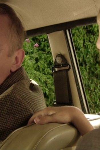 Poster de Episódio Young Hearts (2010)