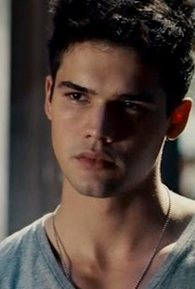 Steven Strait