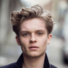 Tom Glynn-Carney - Foto 1
