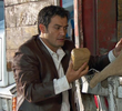 Elio roba a los narcos