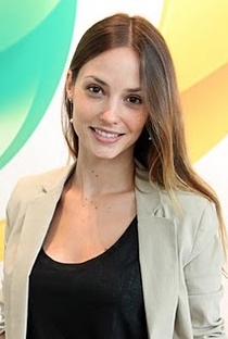 Rosanne Mulholland (31 de Dezembro de 1980) Artista Filmow