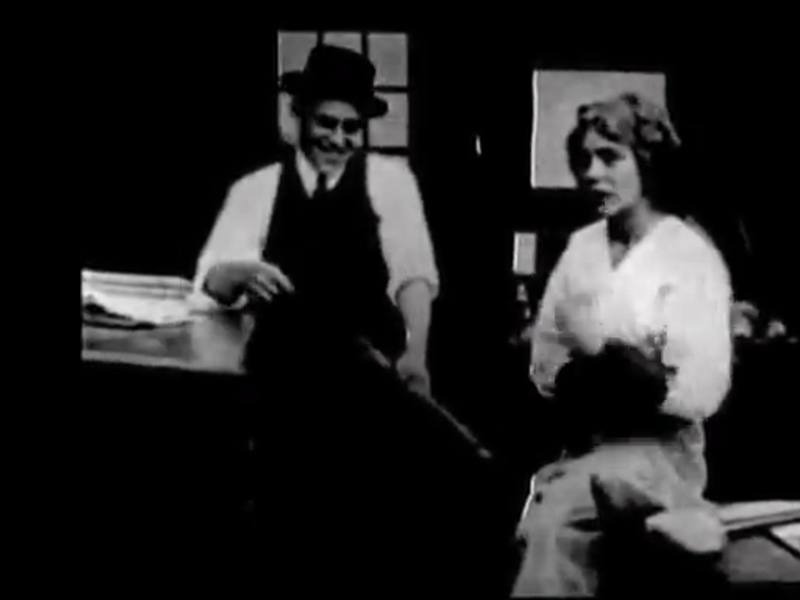 Foto 1 de By the Sun's Rays