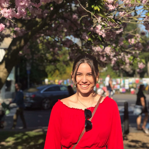 Foto de perfil de Helena Pamponet