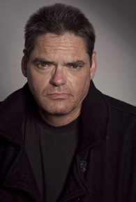 Mark Burnham (l)
