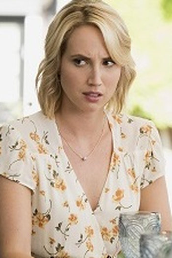 Poster de Episódio Playing The Game (2019)